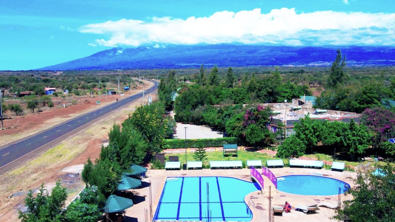 Amboseli Gateway Hotel Kimana Extérieur photo