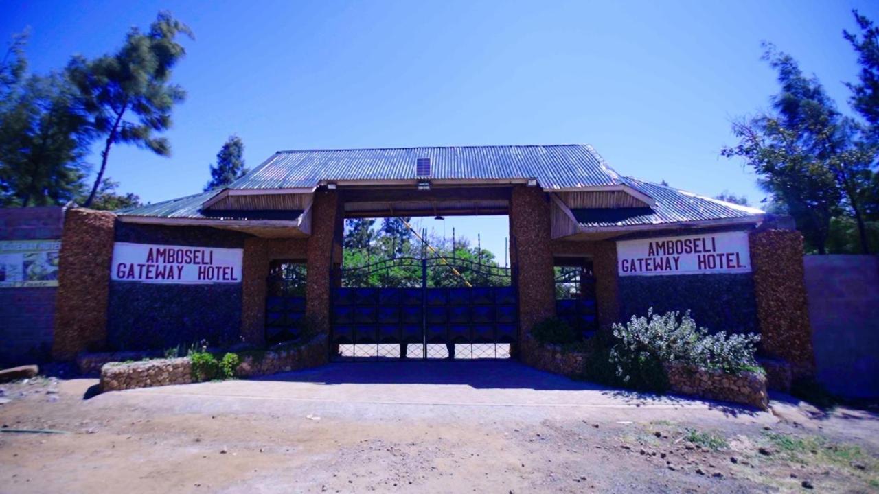 Amboseli Gateway Hotel Kimana Extérieur photo