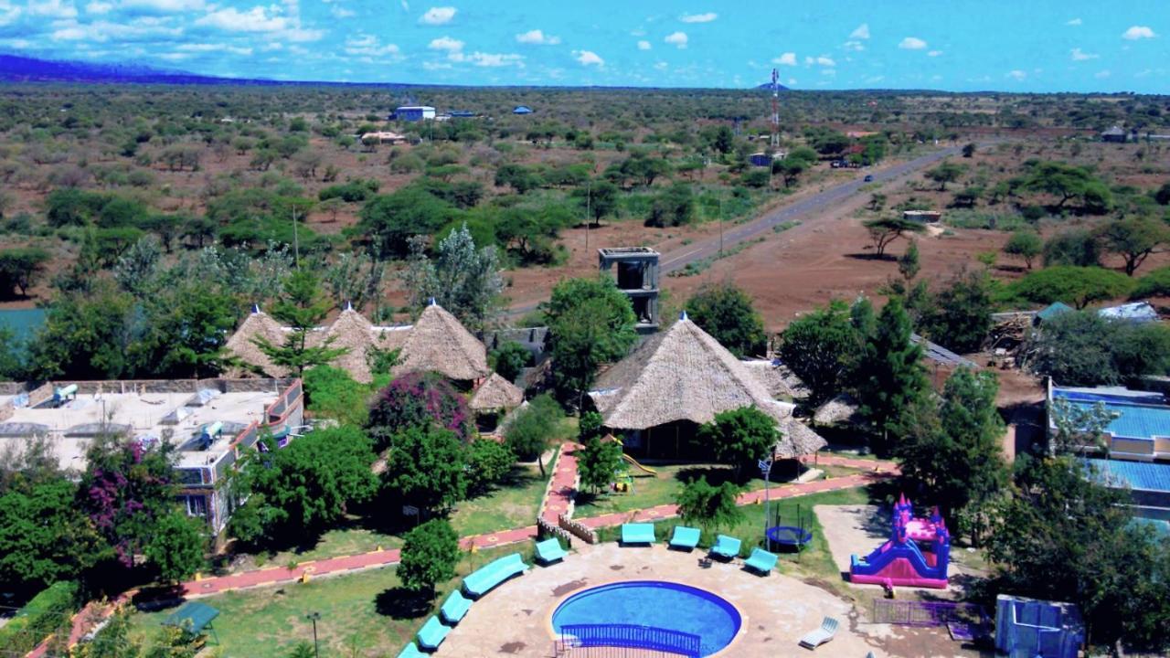 Amboseli Gateway Hotel Kimana Extérieur photo
